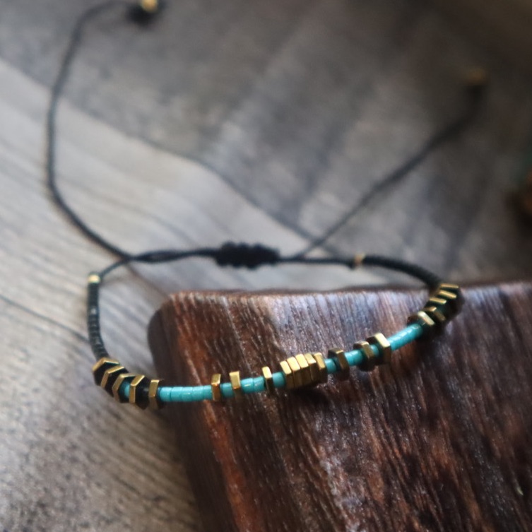 Black And Teal Beaded Minimalist Bracelet